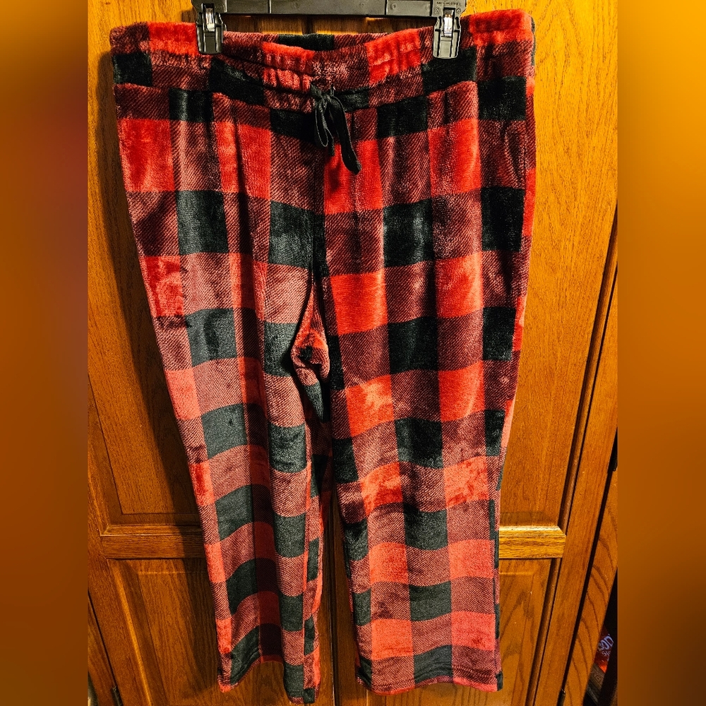 Maurices Red and Black Plaid Sleepwear SIZE XL